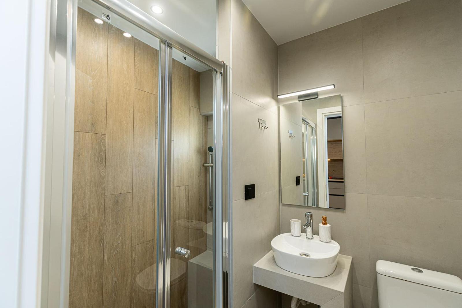Modern 3 Bedroom Luxury Apartment Thessaloníki Eksteriør billede