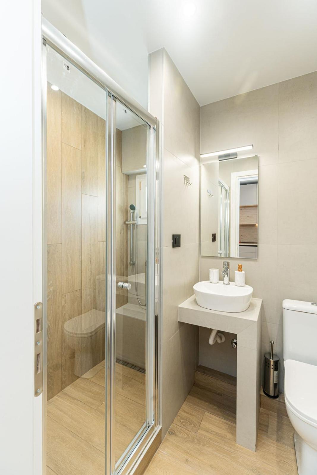 Modern 3 Bedroom Luxury Apartment Thessaloníki Eksteriør billede